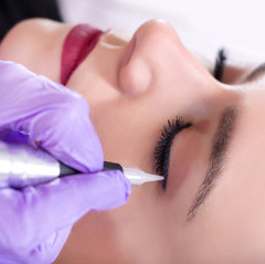Permanentní makeup horních linek v Institutu Krásy v Plzni